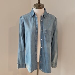 Women's GAP  Light Blue Denim Shirt